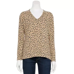 Petite Croft & Barrow® V-Neck Long Sleeve Top